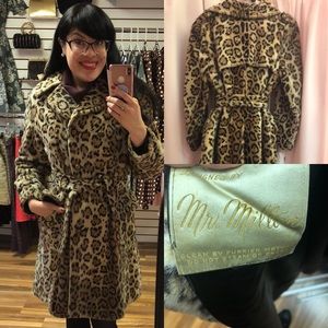 Vintage leopard print coat